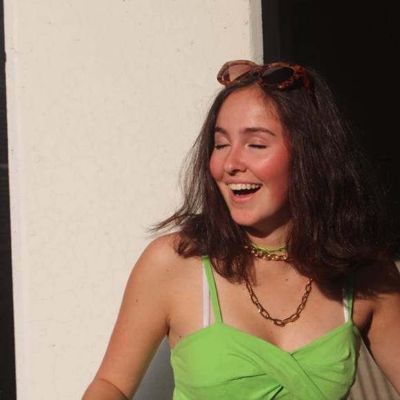 Meet your Posher, Abby - Picture 1 of 1